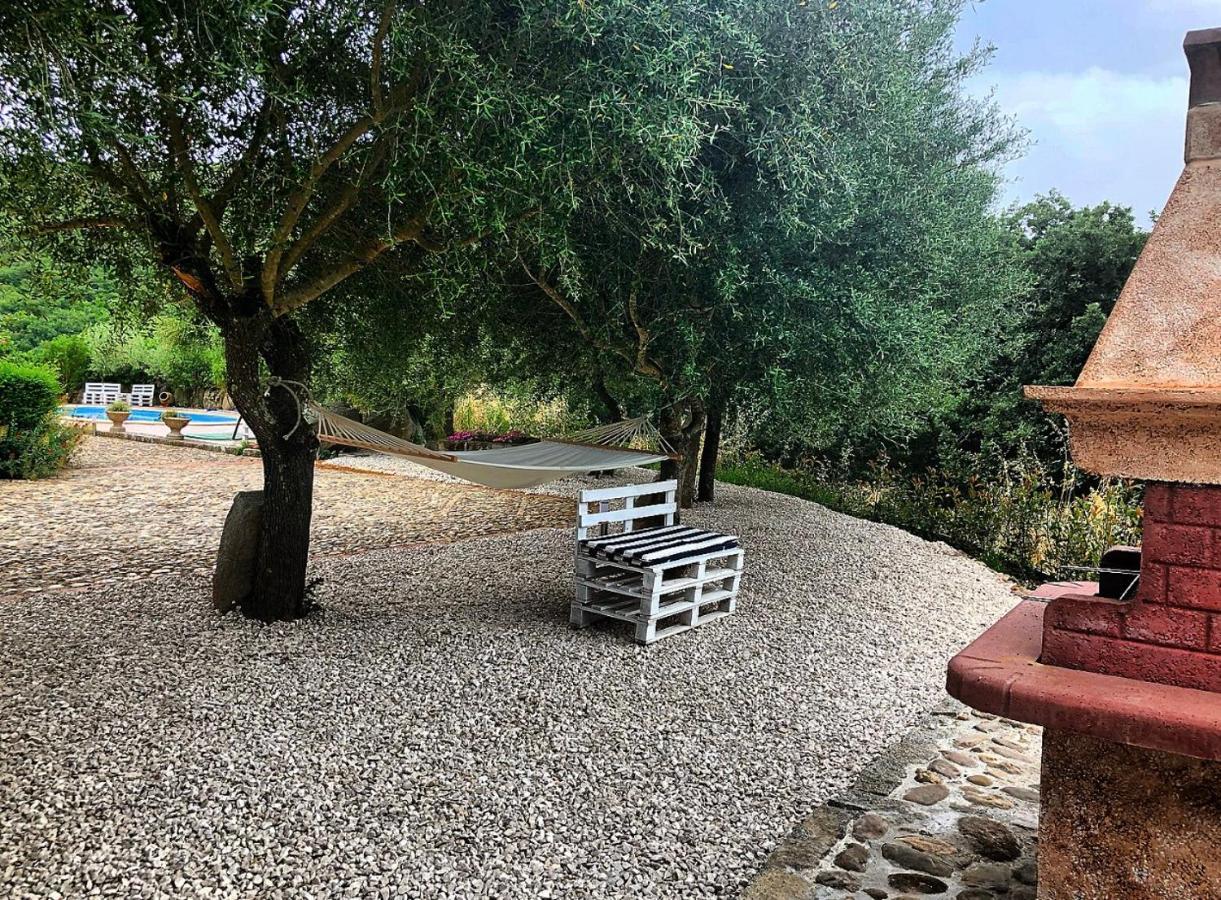 Casa Vacanza Centro Sardegna Sorgono ภายนอก รูปภาพ
