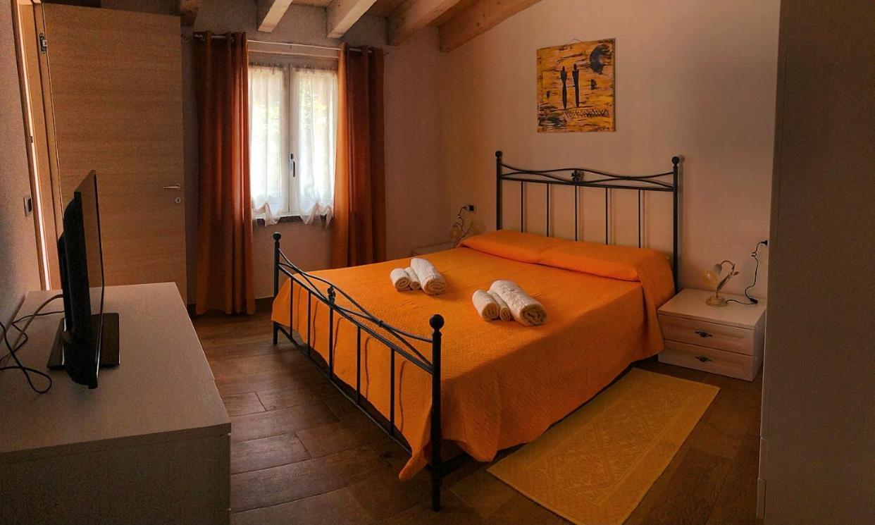 Casa Vacanza Centro Sardegna Sorgono ภายนอก รูปภาพ